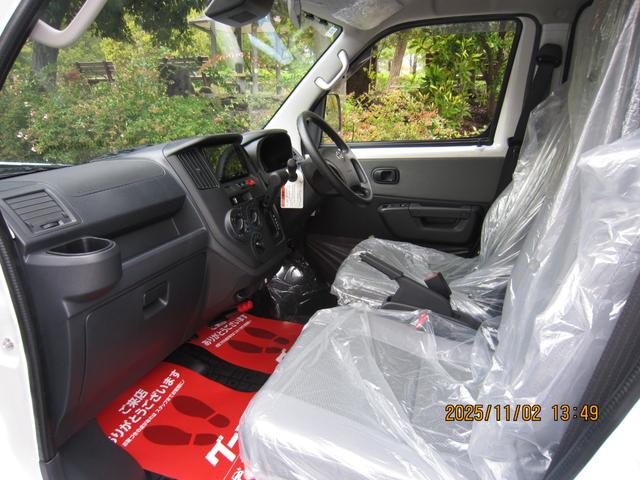 タウンエースバン GL オートマ 5人乗り 社外ナビ(4枚目)