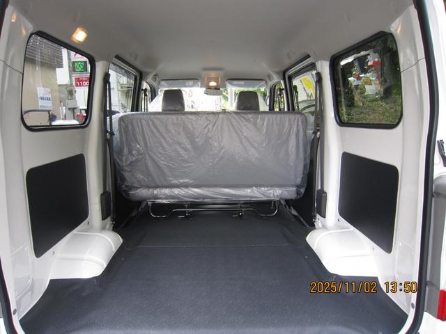 タウンエースバン GL オートマ 5人乗り 社外ナビ(12枚目)