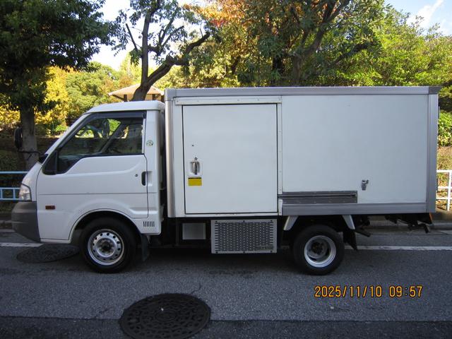 バネットトラック ロングスーパーローDX 冷凍冷蔵車 -5℃設定 東光冷熱製 オートマ Wタイヤ 900k 社外バックモニター(7枚目)