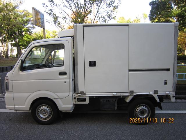 NT100クリッパートラック 中温冷凍車 ワンタッチスライドドア左側 冷凍冷蔵車 -5℃設定 菱重コールド製 2コンプレッサー オートマ(10枚目)