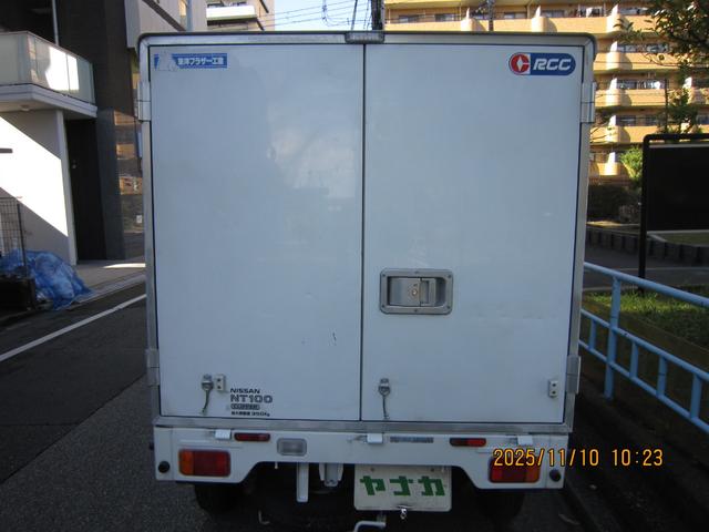 NT100クリッパートラック 中温冷凍車 ワンタッチスライドドア左側 冷凍冷蔵車 -5℃設定 菱重コールド製 2コンプレッサー オートマ(11枚目)