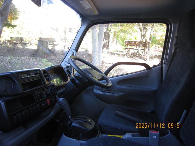 ダイナトラック ロングジャストロー ディーゼル オートマ 低床Wタイヤ 10尺 1.45トン(3枚目)