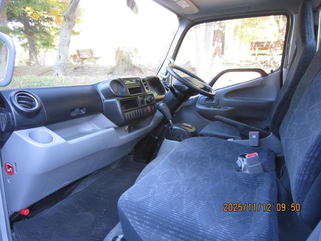 ダイナトラック ロングジャストロー ディーゼル オートマ 低床Wタイヤ 10尺 1.45トン(4枚目)