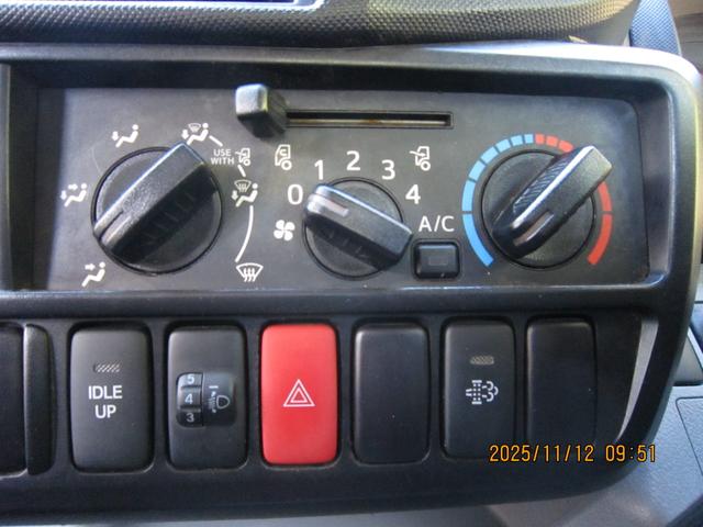 ダイナトラック ロングジャストロー ディーゼル オートマ 低床Wタイヤ 10尺 1.45トン(5枚目)