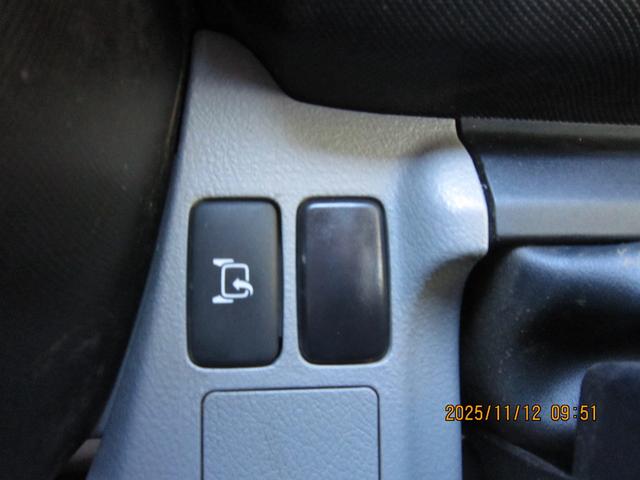 ダイナトラック ロングジャストロー ディーゼル オートマ 低床Wタイヤ 10尺 1.45トン(6枚目)