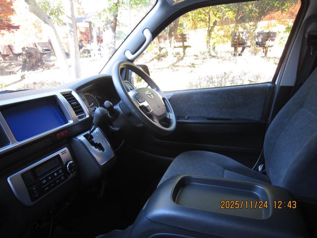 ハイエースワゴン ＧＬ　１０人乗り　ＧＬ　ミドルルーフ（4枚目）