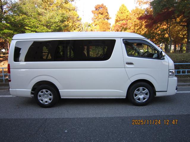 ハイエースワゴン ＧＬ　１０人乗り　ＧＬ　ミドルルーフ（16枚目）