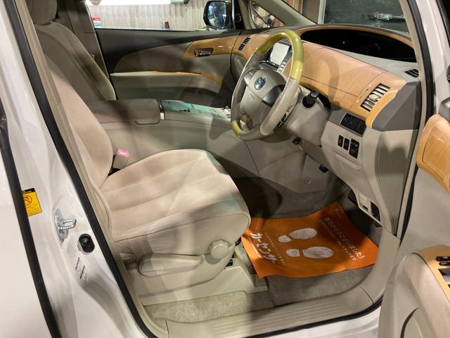 TOYOTA ESTIMA HYBRID X