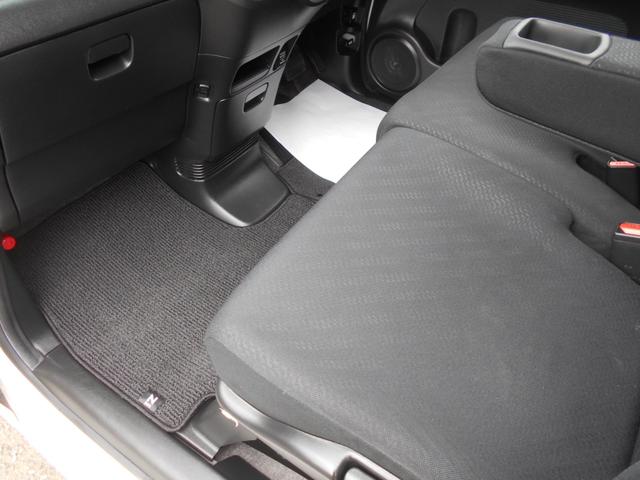 Ｎ－ＢＯＸ Ｇ　ターボＳＳパッケージ　純正ナビ　ＴＶ　バックモニター　プッシュスタート　Ｗパワースライドドア　ＨＩＤ（11枚目）