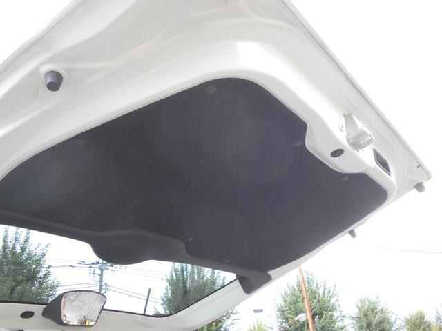 Ｎ－ＢＯＸ Ｇ　ターボＳＳパッケージ　純正ナビ　ＴＶ　バックモニター　プッシュスタート　Ｗパワースライドドア　ＨＩＤ（17枚目）