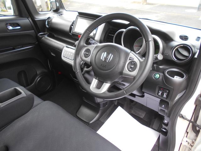 Ｎ－ＢＯＸ Ｇ　ターボＳＳパッケージ　純正ナビ　ＴＶ　バックモニター　プッシュスタート　Ｗパワースライドドア　ＨＩＤ（19枚目）
