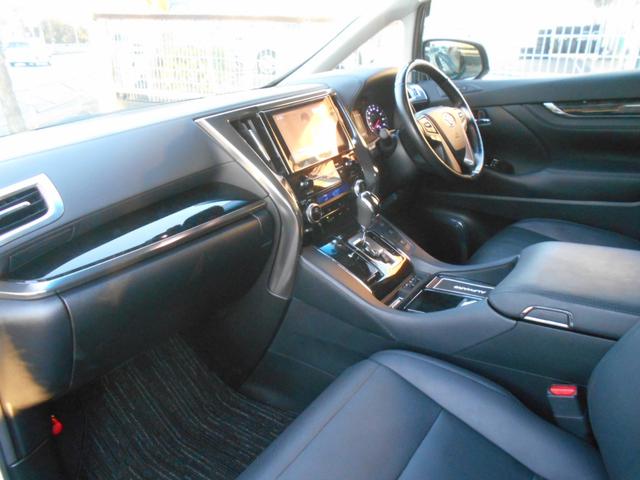 アルファード ２．５Ｓ　Ｃパッケージ　純正ナビ　ＴＶ　ルーフモニター　バックモニター　モデリスタエアロ　プッシュスタート　Ｗパワースライドドア　パワーバックドア　ＥＴＣ２．０（9枚目）