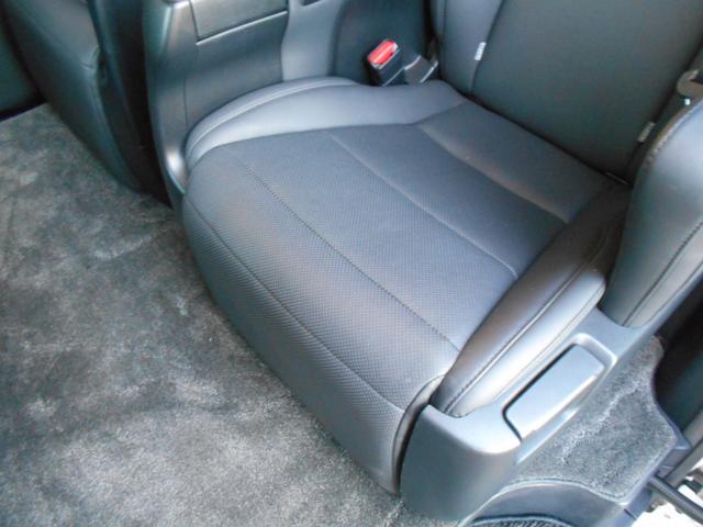 アルファード ２．５Ｓ　Ｃパッケージ　純正ナビ　ＴＶ　ルーフモニター　バックモニター　モデリスタエアロ　プッシュスタート　Ｗパワースライドドア　パワーバックドア　ＥＴＣ２．０（13枚目）