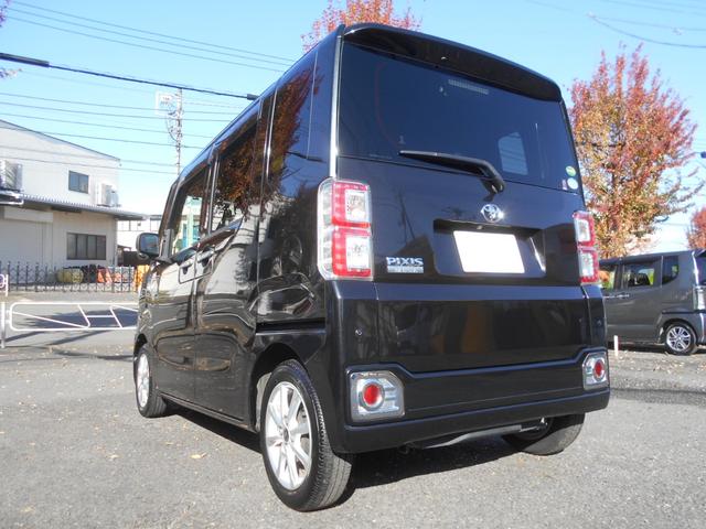 ピクシスメガ Ｌ　ＳＡＩＩＩ　純正ナビ　ＴＶ　バックモニター　プッシュスタート　Ｗパワースライドドア　ＥＴＣ　ドライブレコーダー（7枚目）