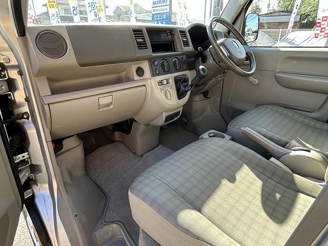 エブリイ ＰＡ　ハイルーフ　純正５速ＭＴ車　タイミングチェーン　車検令和８年６月１４日　パワステ　運転席エアバッグ　助手席エアバッグ　取説　保証付（8枚目）