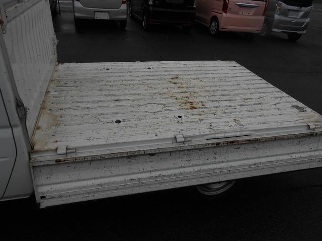 板金修理工場完備です。デーラーでのお見積もりと比較してください。リサイクルパーツ利用で安価での修理対応いたしております。無料代車用意しております。