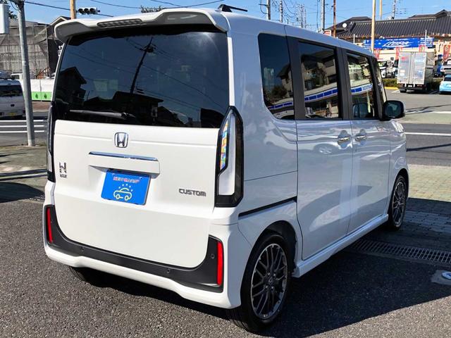 ホンダ N-BOXカスタム ターボ 届出済未使用車/マルチビュー