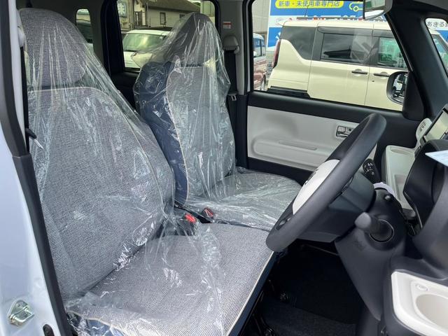 ムーヴキャンバス ストライプスＧターボ　届出済未使用車／純正７インチナビ付／全方位カメラ／フルセグＴＶ／ＬＥＤライト／スマートアシスト／ホットカップホルダー／ウェルカムオープンドア／運転席・助手席シートヒーター（10枚目）