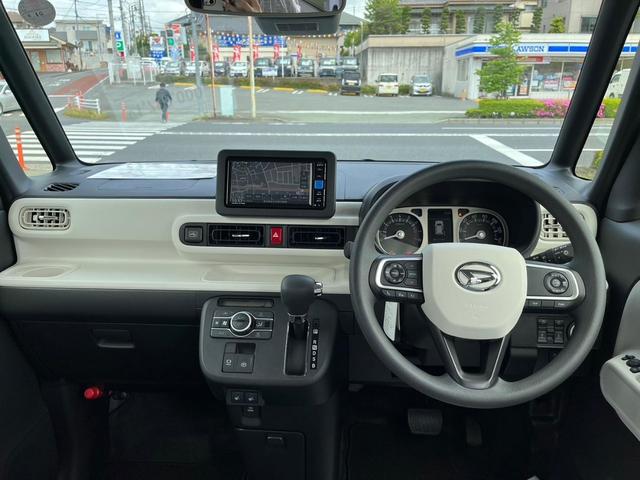 ムーヴキャンバス ストライプスＧターボ　届出済未使用車／純正７インチナビ付／全方位カメラ／フルセグＴＶ／ＬＥＤライト／スマートアシスト／ホットカップホルダー／ウェルカムオープンドア／運転席・助手席シートヒーター（12枚目）