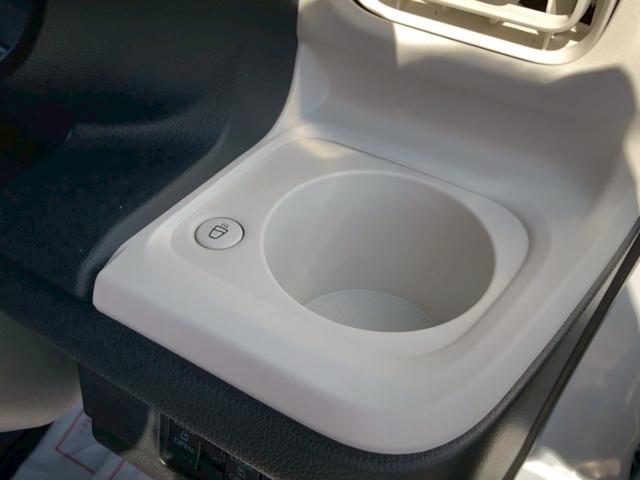 ムーヴキャンバス ストライプスＧターボ　届出済未使用車／純正７インチナビ付／全方位カメラ／フルセグＴＶ／ＬＥＤライト／スマートアシスト／ホットカップホルダー／ウェルカムオープンドア／運転席・助手席シートヒーター（25枚目）