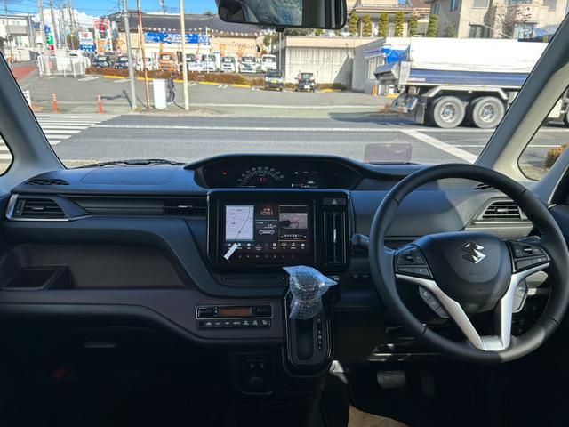 ソリオバンディット ハイブリッドＭＶ　納期３　ヵ月／全カラー対応／新型／全方位モニタ付純正９インチナビ／フルセグＴＶ／Ｂｌｕｅｔｏｏｔｈ／クルーズコントロール／両側パワスラ／シートヒーター／ヘッドアップディスプレイ／（9枚目）