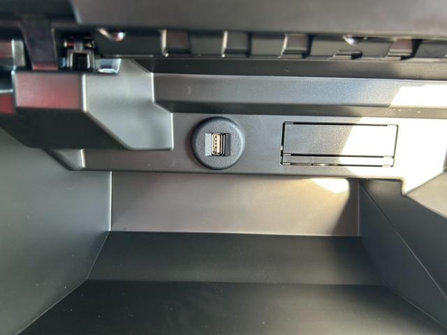 ソリオバンディット ハイブリッドＭＶ　納期３　ヵ月／全カラー対応／新型／全方位モニタ付純正９インチナビ／フルセグＴＶ／Ｂｌｕｅｔｏｏｔｈ／クルーズコントロール／両側パワスラ／シートヒーター／ヘッドアップディスプレイ／（24枚目）