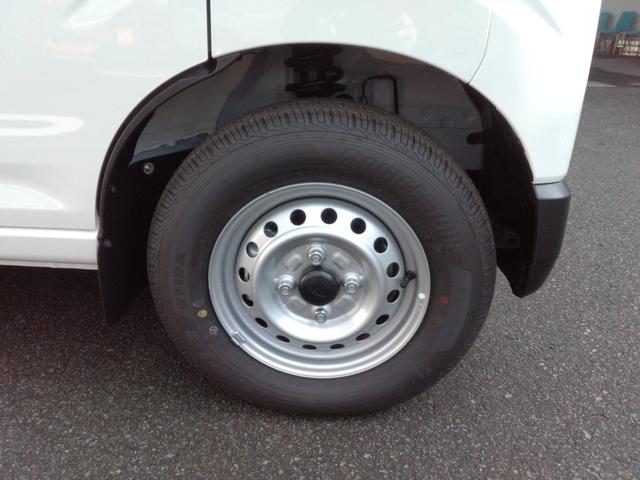 ハイゼットカーゴ ＤＸ　届出済未使用車・衝突軽減ブレーキ・オーバーヘッドシェルフ・コーナーセンサー・キーレスエントリー・パワーウインドウ（28枚目）