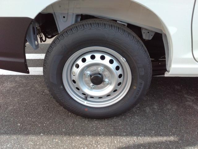 ハイゼットカーゴ ＤＸ　届出済未使用車・衝突軽減ブレーキ・オーバーヘッドシェルフ・コーナーセンサー・キーレスエントリー・パワーウインドウ（29枚目）