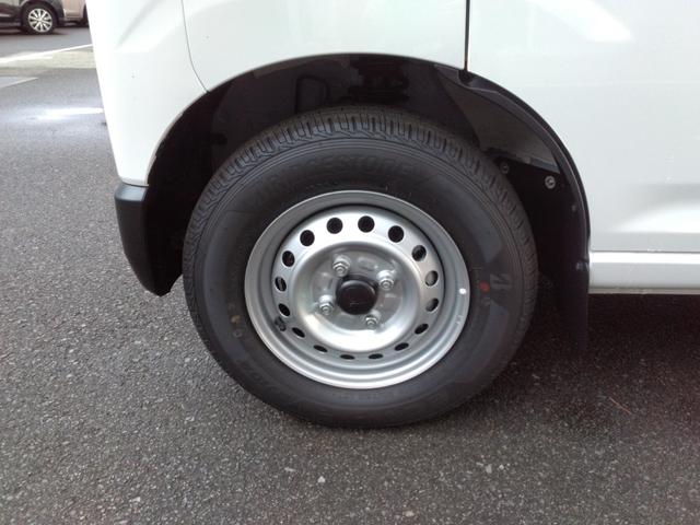 ハイゼットカーゴ ＤＸ　届出済未使用車・衝突軽減ブレーキ・オーバーヘッドシェルフ・コーナーセンサー・キーレスエントリー・パワーウインドウ（31枚目）