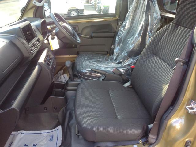 ハイゼットトラック ジャンボエクストラ　届出済未使用車・衝突軽減ブレーキ・ＬＥＤヘッドランプ・ＬＥＤフォグランプ・スマートキー＆プッシュスタート・電動格納式ドアミラー・コーナーセンサー・ＬＥＤ大型荷台作業灯・オーバーヘッドシェルフ（19枚目）