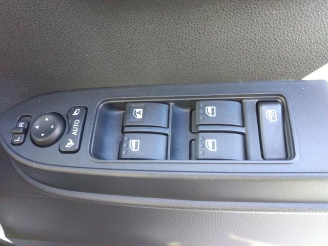 タント Ｘ　純正ナビ（フルセグＴＶ・Ｂｌｕｅｔｏｏｔｈ）・パノラマモニター・ＥＴＣ・前後ドラレコ・衝突軽減ブレーキ・ＬＥＤヘッドランプ・ＬＥＤフォグランプ・電動スライドドア（左側）・ワンオーナー車・記録簿有（18枚目）