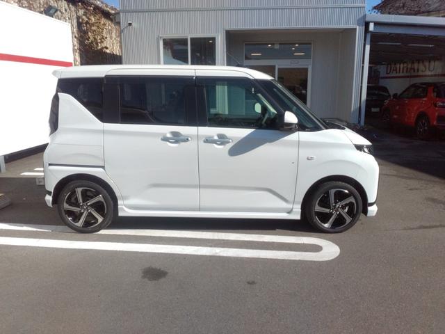 ムーヴ ＲＳ　届出済未使用車・純正９インチスマホ連携ディスプレイオーディオ・バックモニター・衝突軽減ブレーキ・両側電動スライドドア・ＬＥＤヘッドランプ・ＬＥＤフォグランプ・ワイドバイザー・カーペットマット（7枚目）