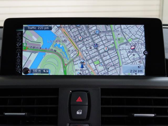 ベースグレード BMW認定中古車 1年保証 アダプティブヘッドライト カーボンミラーカバー カーボントランクスポイラー 黒革 19インチAW(10枚目)