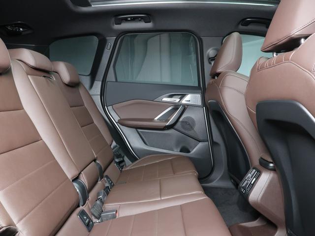 Ｘ１ ｘＤｒｉｖｅ　２０ｄ　Ｍスポーツハイラインパッケージ　パノラマガラスサンルーフ　アクティブシート　モカレザー　１８ＡＷ　Ｆシートヒーティング　ＡｐｐｌｅＣａｒＰｌａｙ　ＡｎｄｒｏｉｄＡｕｔｏ　アクティブクルーズ　ＨＵＤ　インテリアカメラ　オートトランク（11枚目）