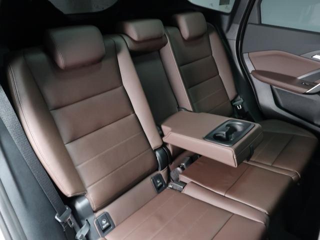 Ｘ１ ｘＤｒｉｖｅ　２０ｄ　Ｍスポーツハイラインパッケージ　パノラマガラスサンルーフ　アクティブシート　モカレザー　１８ＡＷ　Ｆシートヒーティング　ＡｐｐｌｅＣａｒＰｌａｙ　ＡｎｄｒｏｉｄＡｕｔｏ　アクティブクルーズ　ＨＵＤ　インテリアカメラ　オートトランク（12枚目）