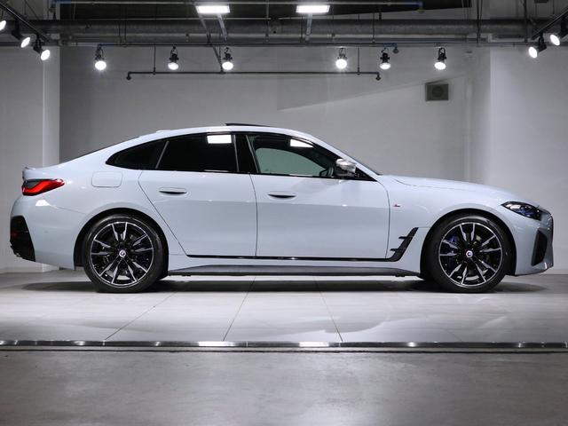 4シリーズ M440i xDriveグランクーペ BMW認定中古車2年保証付 サンルーフ 黒革 Mスポーツシート トランクキック開閉無し レーンチェンジアシスト無し アクティブクルーズ ハーマンカードン 19AW(6枚目)