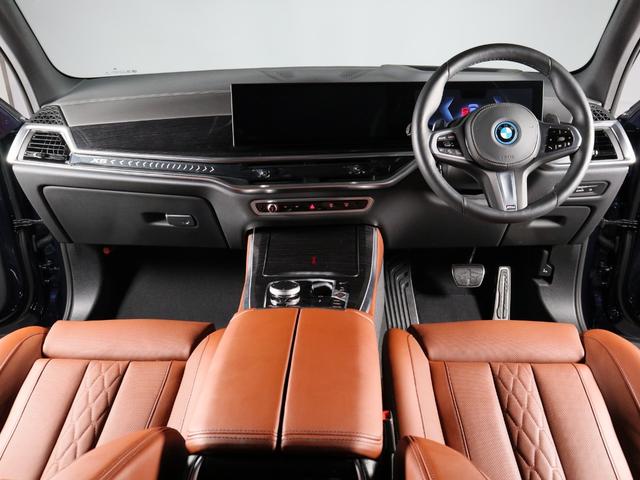 ＢＭＷ認定中古車は３６０°チェックリストに従い徹底的にチェック。エンジンやトランスミッション、電気系統やコンピュータ・システムなどを詳細に点検。交換基準に達した部品は整備した後にご納車いたします。