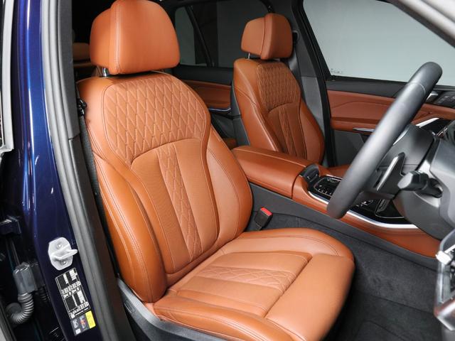 保証期間中に、トラブルが発生した際の緊急連絡を２４時間フリーダイヤルでお受けします。応急処置のアドバイスのみならず、出張修理やレッカーなどの手配、さらにはお客様の代替交通手段やホテルの確保を行います。