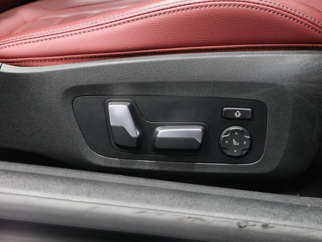 ４シリーズ Ｍ４４０ｉ　ｘＤｒｉｖｅカブリオレ　赤革　ドライビングアシスト　ヘッドアップディスプレイ　ワイヤレスチャージング　ステアリングヒーター　Ｆシートヒーティング　ハーマンカードン　トップビューカメラ　１９ＡＷ（25枚目）