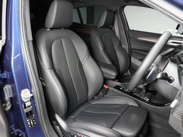 保証期間中に、トラブルが発生した際の緊急連絡を２４時間フリーダイヤルでお受けします。応急処置のアドバイスのみならず、出張修理やレッカーなどの手配、さらにはお客様の代替交通手段やホテルの確保を行います。