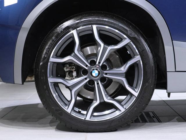 保証期間中に、トラブルが発生した際の緊急連絡を２４時間フリーダイヤルでお受けします。応急処置のアドバイスのみならず、出張修理やレッカーなどの手配、さらにはお客様の代替交通手段やホテルの確保を行います。