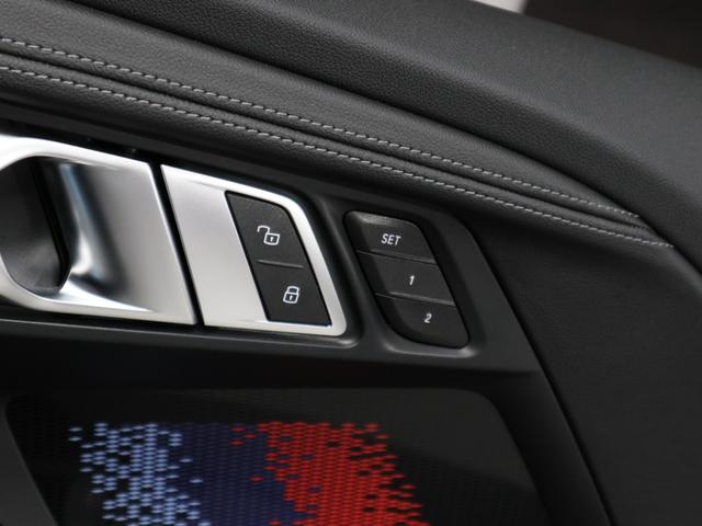 Ｍ２ ベースグレード　ハイラインパッケージ　ＢＭＷ認定中古車２年保証付　ブラックレザー　サンプロテクションガラス　ハーマンカードン　Ｆ１９ＡＷ　Ｒ２０ＡＷ　カーボンミラーカバー（24枚目）