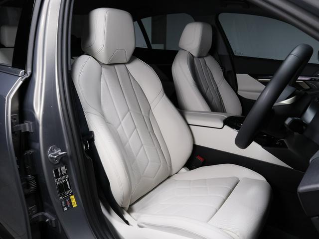 ｉ５ ｅＤｒｉｖｅ　４０　エクセレンス　カーブドディスプレイ　ステアリングホイールヒーティング　Ｆシートヒーティング　ヘッドアップディスプレイ　ハーマンカードン　Ｉｎｄｉｖｉｄｕａｌウッドトリム　１９ＡＷ（10枚目）