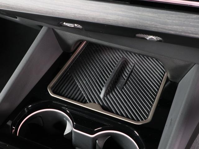 ｉ５ ｅＤｒｉｖｅ　４０　エクセレンス　カーブドディスプレイ　ステアリングホイールヒーティング　Ｆシートヒーティング　ヘッドアップディスプレイ　ハーマンカードン　Ｉｎｄｉｖｉｄｕａｌウッドトリム　１９ＡＷ（29枚目）