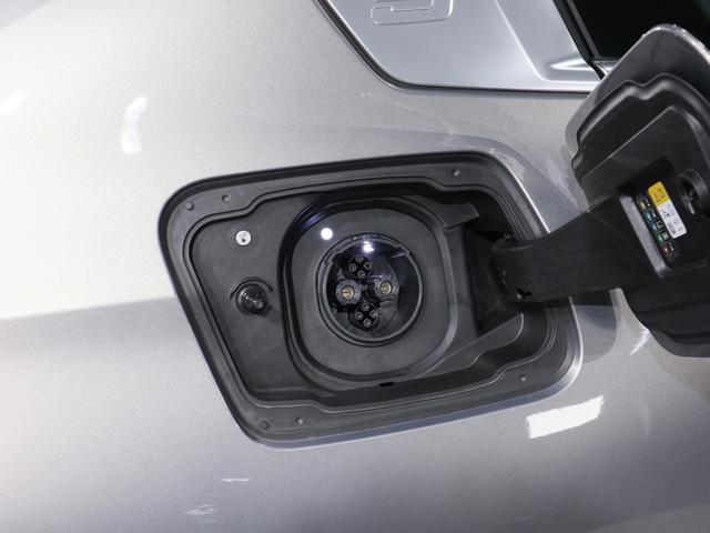 ｉ５ ｅＤｒｉｖｅ　４０　エクセレンス　カーブドディスプレイ　ステアリングホイールヒーティング　Ｆシートヒーティング　ヘッドアップディスプレイ　ハーマンカードン　Ｉｎｄｉｖｉｄｕａｌウッドトリム　１９ＡＷ（36枚目）