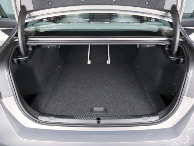 ｉ５ ｅＤｒｉｖｅ　４０　エクセレンス　カーブドディスプレイ　ステアリングホイールヒーティング　Ｆシートヒーティング　ヘッドアップディスプレイ　ハーマンカードン　Ｉｎｄｉｖｉｄｕａｌウッドトリム　１９ＡＷ（40枚目）