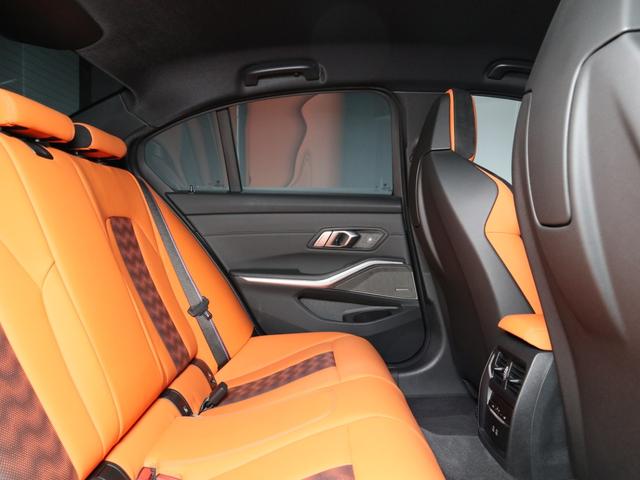 Ｍ３ Ｍ３セダン　コンペティション　Ｍ　ｘＤｒｉｖｅ　エクステンドレザーメリノ　２０ＡＷ　Ｆシートヒーティング　パーキングアシストプラス　ハーマンカードン　ヘッドアップディスプレイ　地デジ　ＡｐｐｌｅＣａｒＰｌａｙ　ＡＣＣ　オートトランク（8枚目）