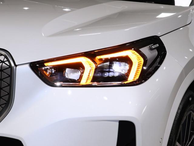ｉＸ１ ｘＤｒｉｖｅ　３０　Ｍスポーツ　ハイラインパッケージ　ハイラインパッケージ　モカレザー　ハーマンカードン　Ａｐｐｌｅ　Ｃａｒ　Ｐｌａｙ　ヘッドアップディスプレイ　Ｆシートヒーティング　ステアリングホイールヒーティング　１８ＡＷ（43枚目）