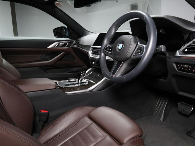 4シリーズ 420iクーペ Mスポーツ BMW認定中古車2年保証付 コンフォートP モカ革 オートトランク ストレージコンパートメントP トランクキック開閉無 パーキングアシストプラス無 iDriveタッチ入力無 19AW(4枚目)