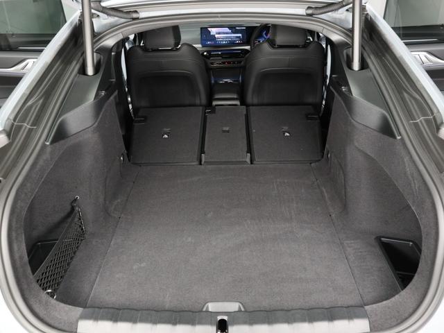 ｉ４ ｅＤｒｉｖｅ　４０　Ｍスポーツ　ＢＭＷ認定中古車２年保証付　サウンドＰ　黒革　ハーマンカードン　ヘッドアップディスプレイ　ステアリングホイールヒーター　地デジ　１８ＡＷ（38枚目）